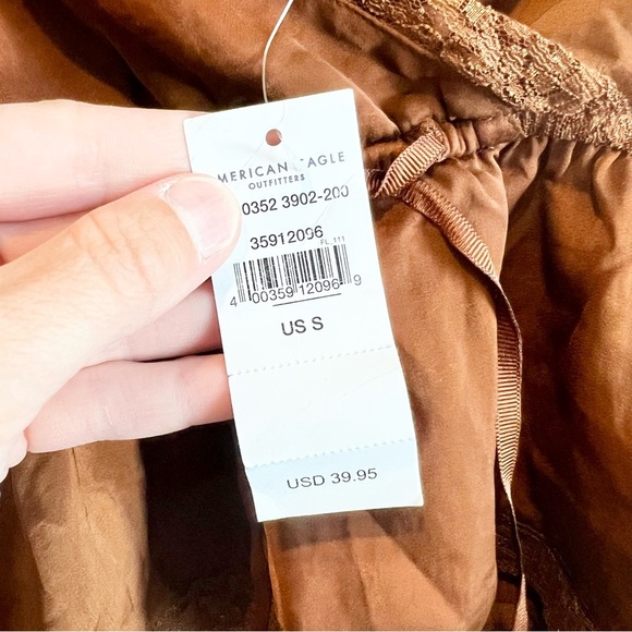 NWT American Eagle Y2K Boho Babydoll Crop Top S Brown Lace Trim V-Neck Cute - Picture 7 of 12